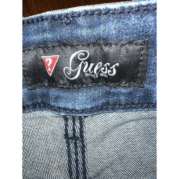 Y2K Inspired Guess Women Denim Slightly Distressed Cuffed Shorts Size 26 - Picture 4 of 9